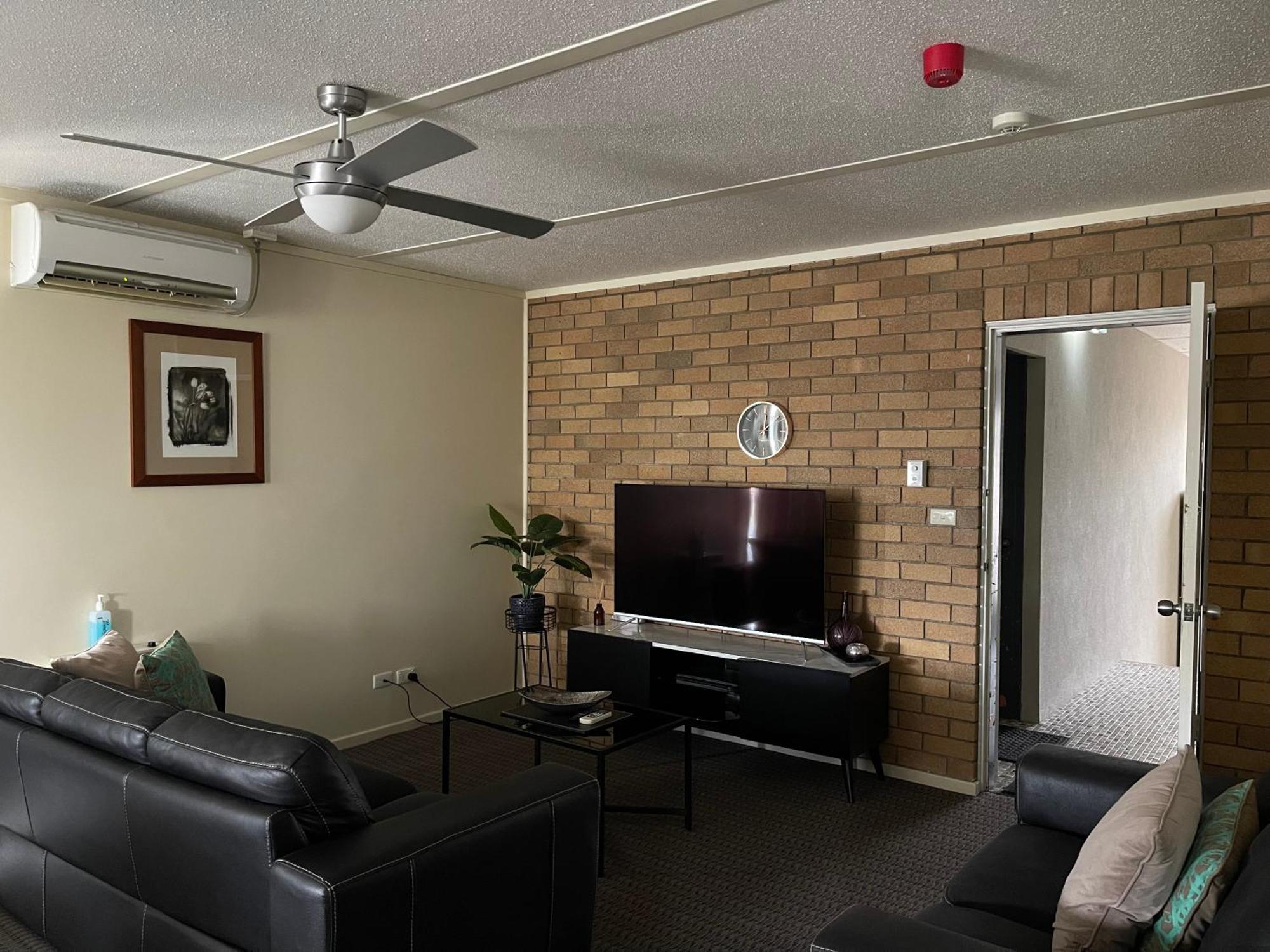 Westwood Motor Inn Armidale Buitenkant foto