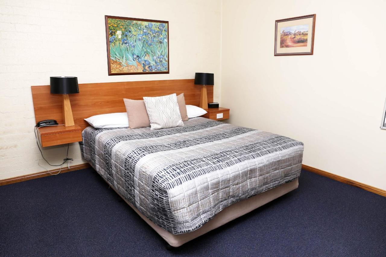 Westwood Motor Inn Armidale Buitenkant foto